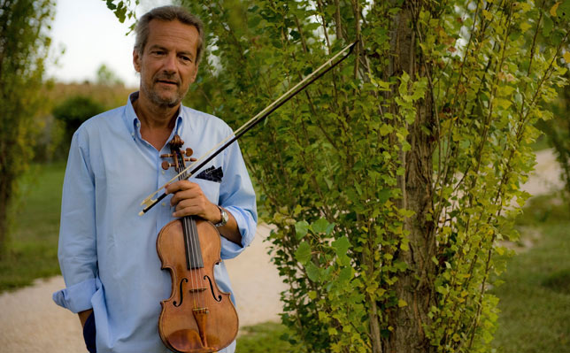 Giuliano Carmignola | News | Verschwenderische Vielfalt – Giuliano  Carmignola spielt Vivaldi